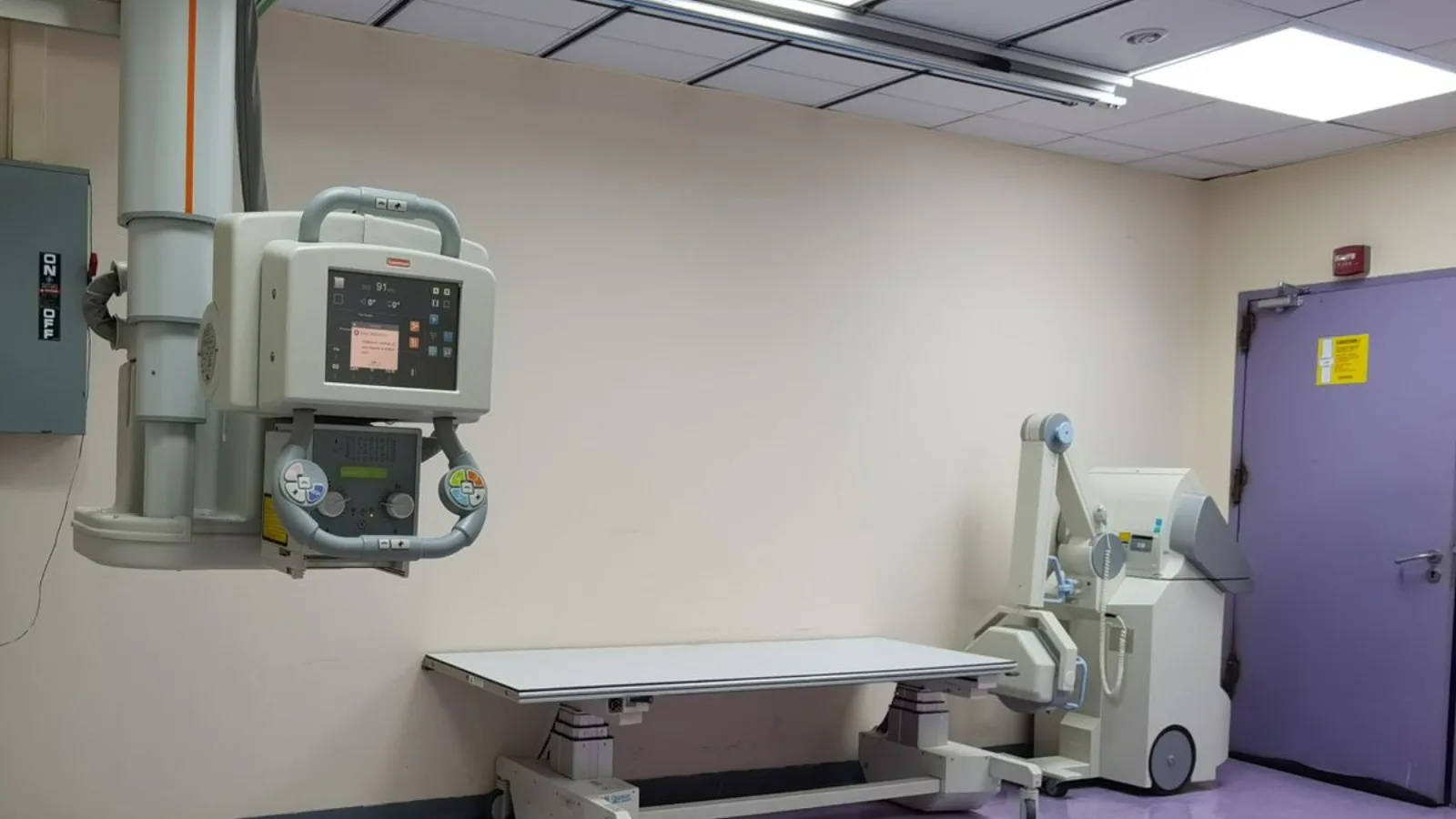 Hospital diagnostic room with X-ray equipment